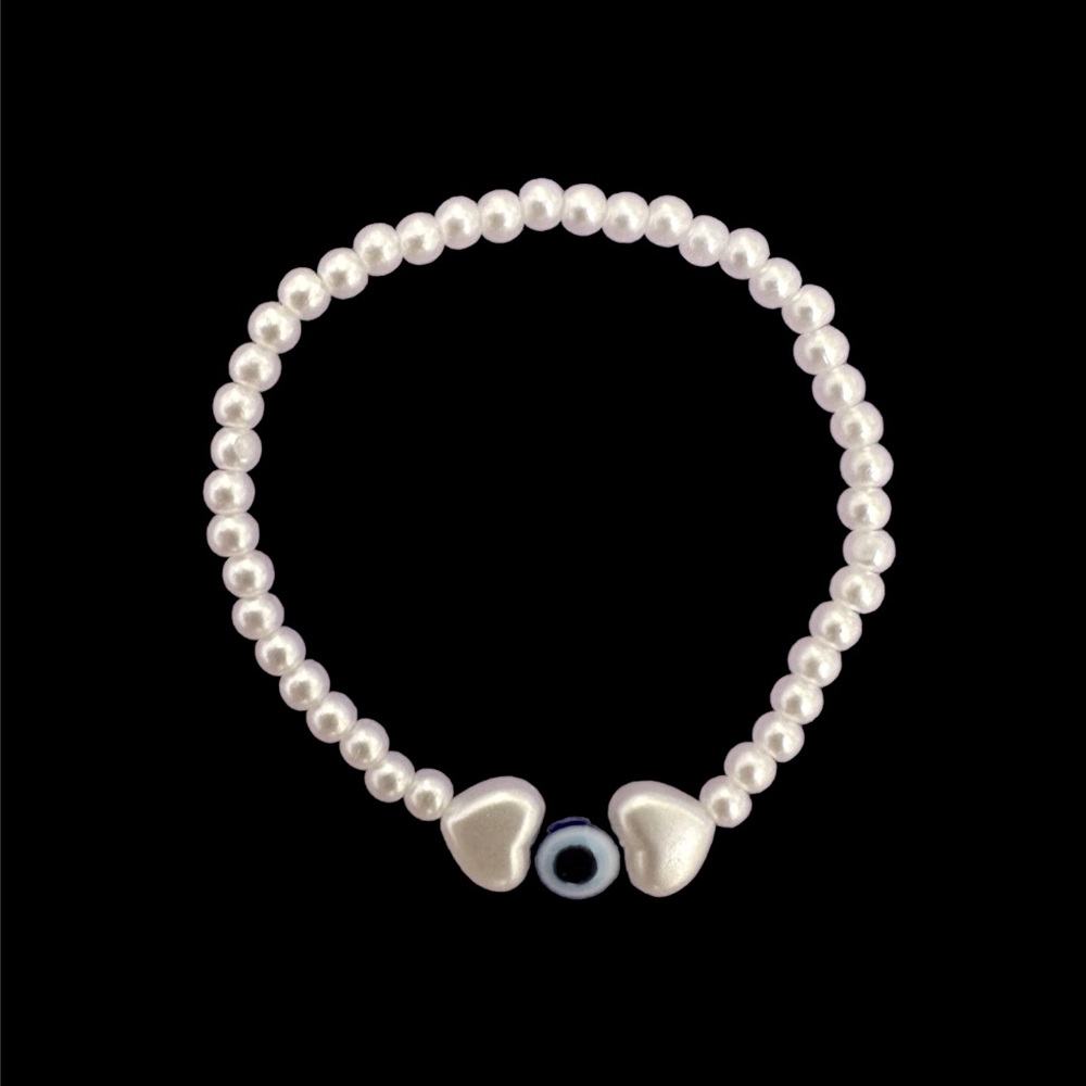 Pearls hand beaded bracelet 🤍🧿